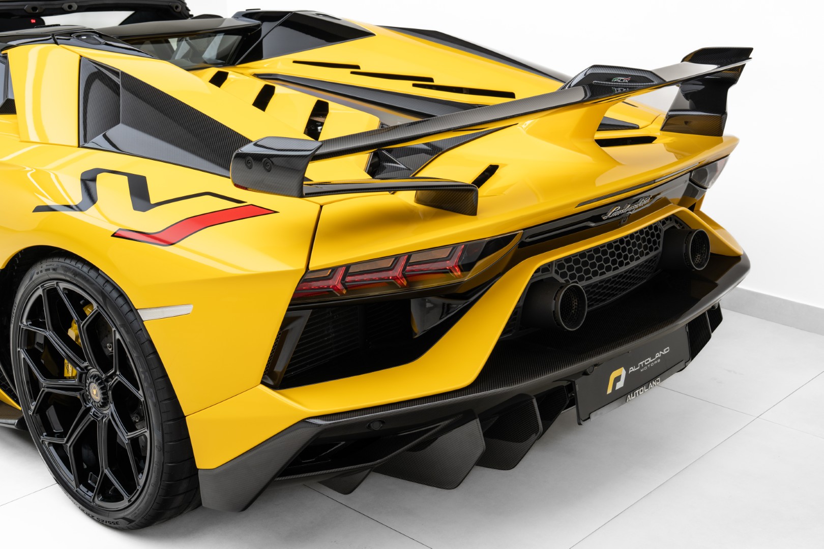 2020 LAMBORGHINI AVENTADOR SVJ ROADSTER LP 770